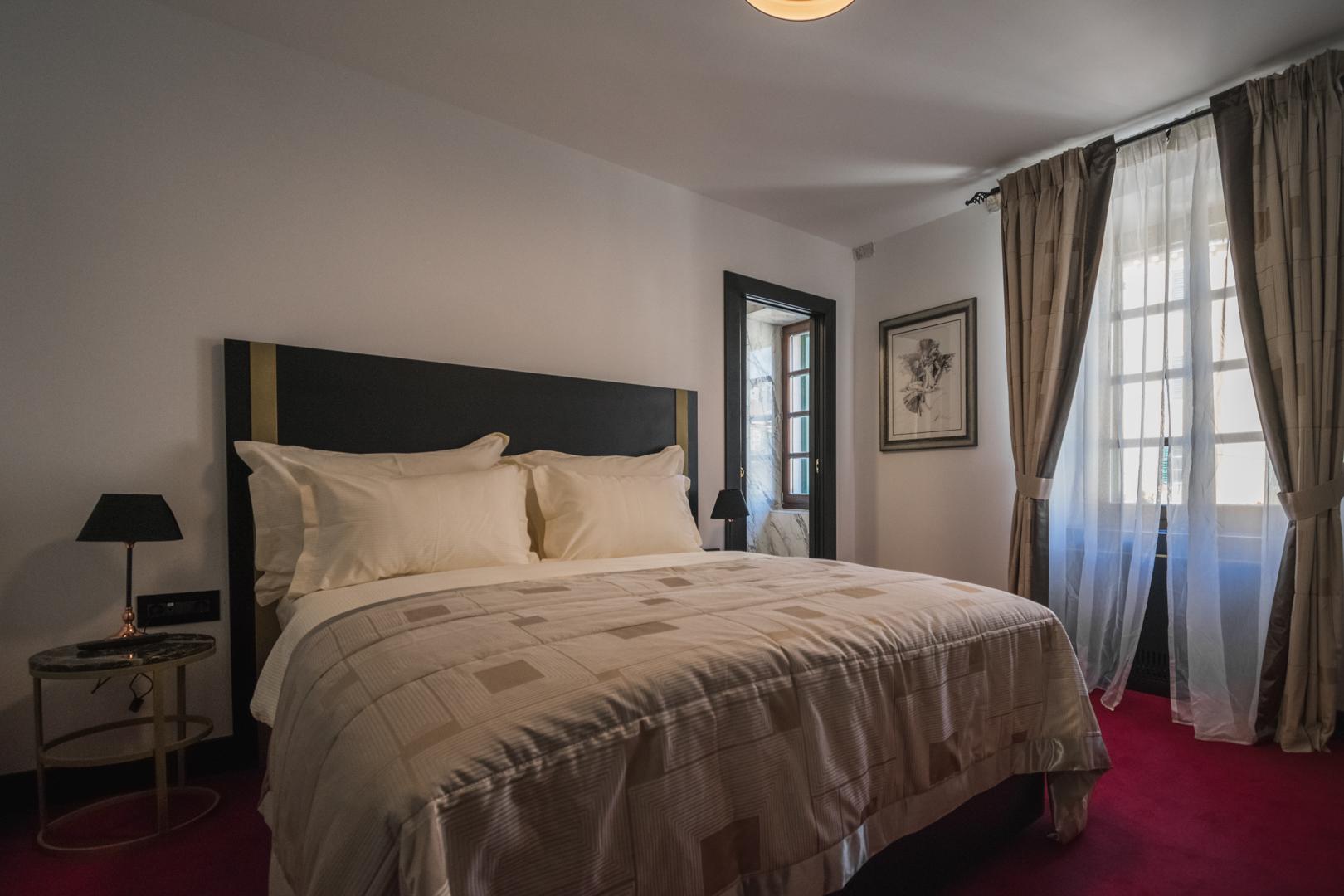 King Kresimir Heritage Hotel (Adults Only) Шибеник Экстерьер фото